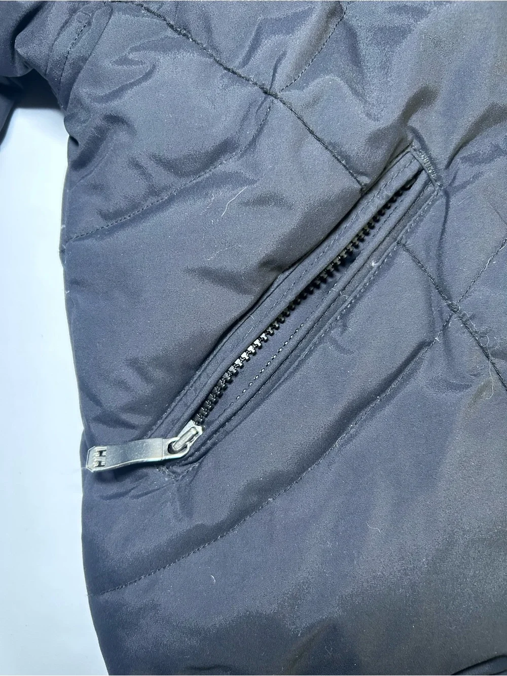 Helly Hansen Women’s Black Down Puffer Bomber Jacket Faux Fur Hood Size Small